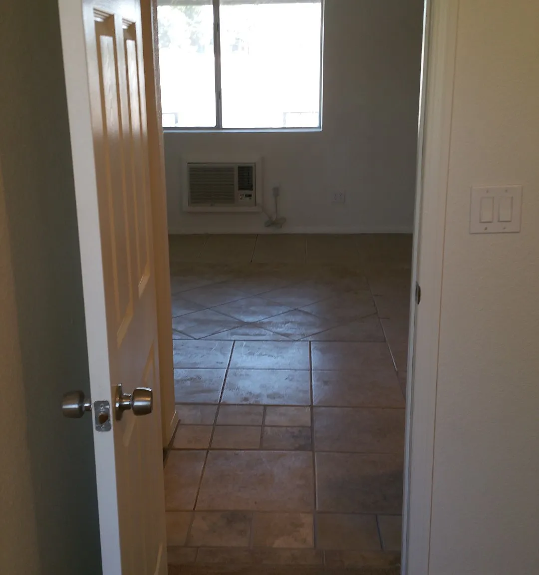 1 bed, 550 sqft, $850 — Photo 1