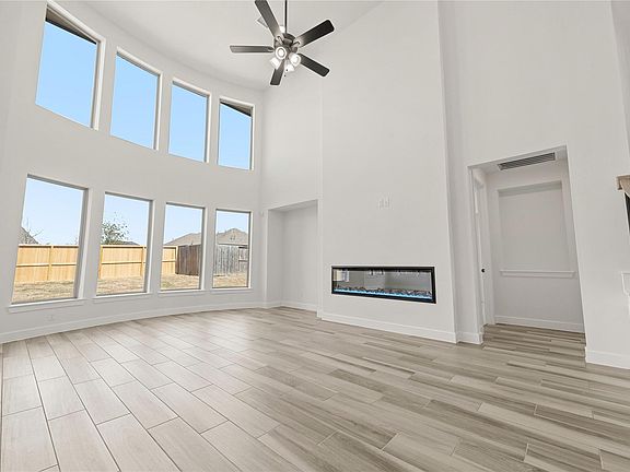 4th image of 26614 Astrid Heights Rd