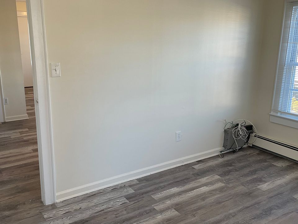 Bedroom to Livingroom