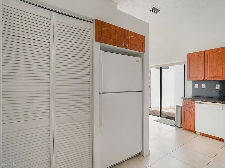 21712 Wapford Way — Photo 6