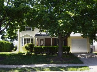 16 Waverly Pl, Freehold, NJ 07728