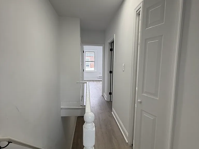 6415 Glenmore Ave #2 — Photo 8