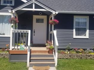 429 NE Lincoln St APT B-C, Hillsboro, OR