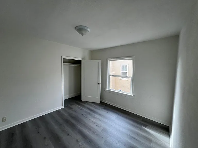 2363 Church St — Photo 5