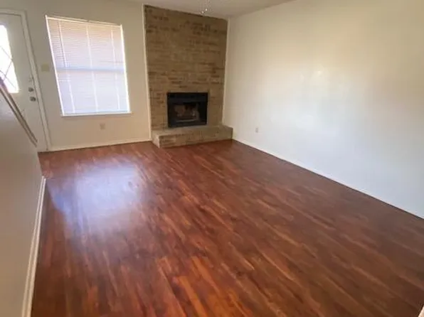 904 Cottonwood Trl #B, Fort Worth, TX 76126