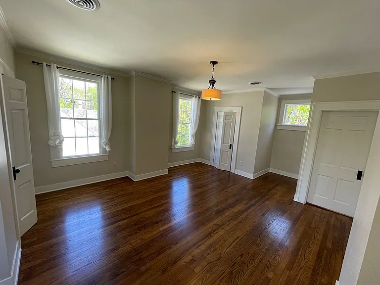 1411 S Lamar Blvd — Photo 30