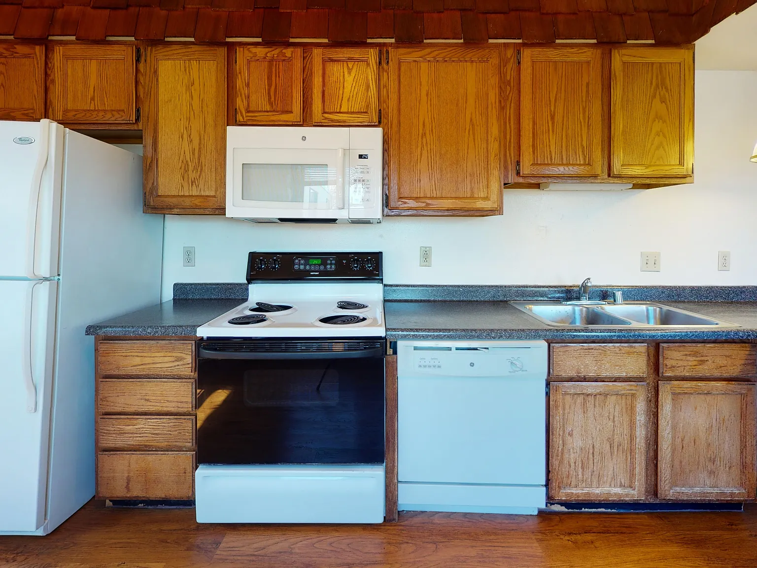 7 East Gilman Street - 3 — Photo 1