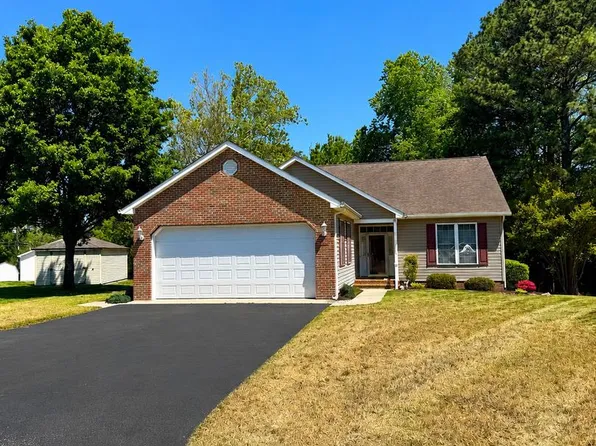 138 Meadow Dr, Blades, DE 19973
