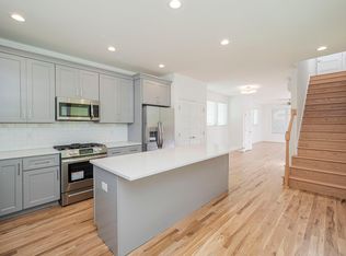 105 Turner St, Raleigh, NC 27607