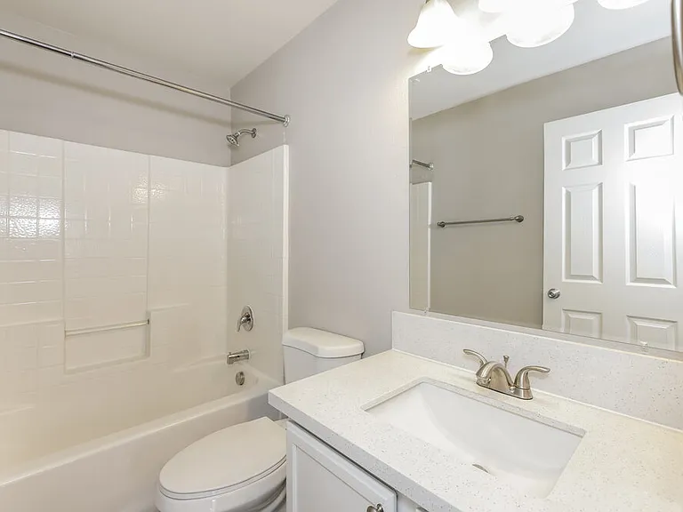 9289 Hainsworth Ave — Photo 15