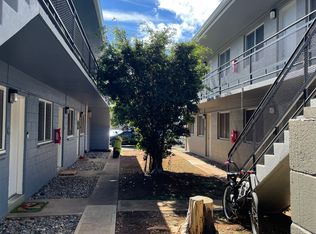927 Hausten St APT I, Honolulu, HI 96826