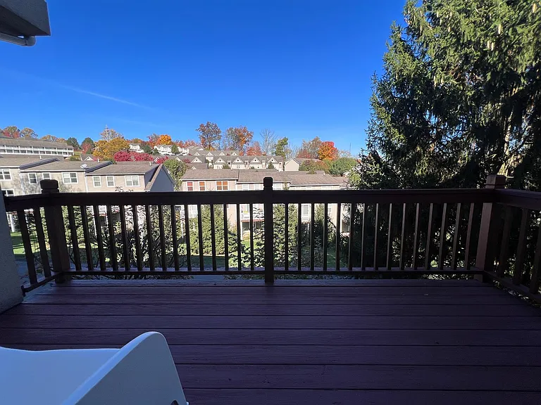 240 Newberry Ln — Photo 34