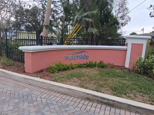 101 Pompano Dr SE, Saint Petersburg, FL