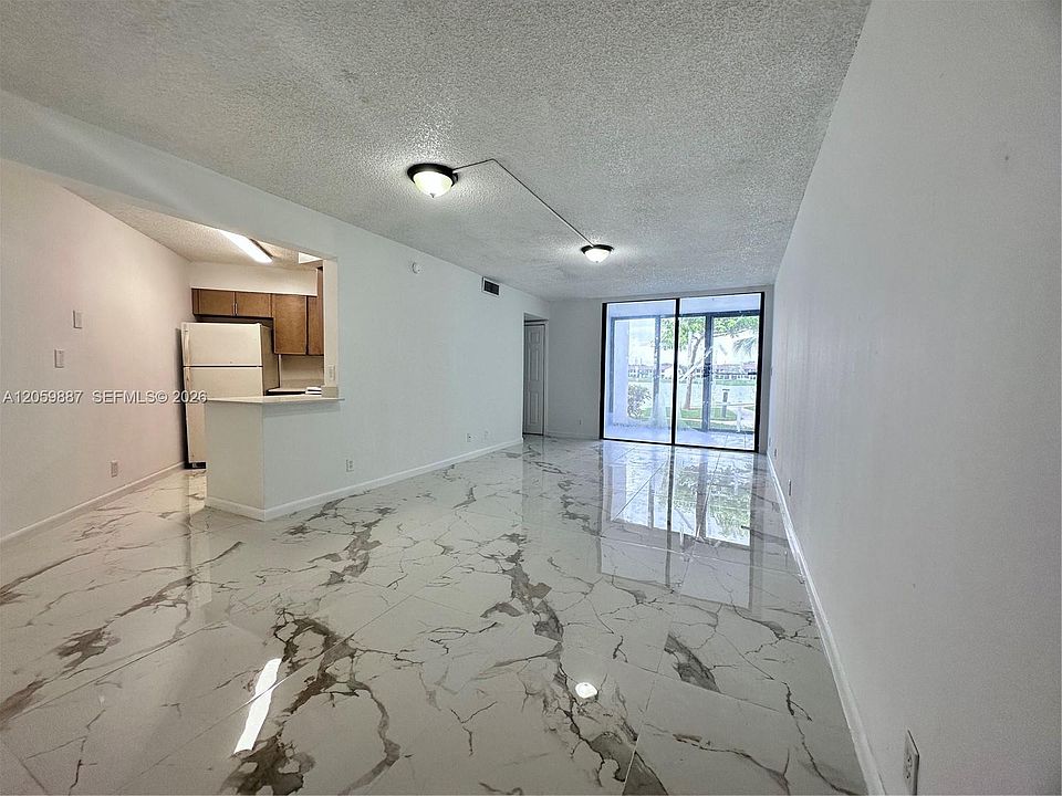 1st image of 212 Lake Pointe Dr APT 107