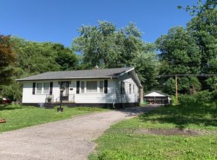 808 N 82nd St, East Saint Louis, IL