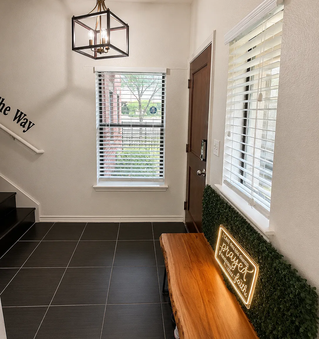 3 bed, 3.5 bath, 2400 sqft, $4,334 — Photo 1