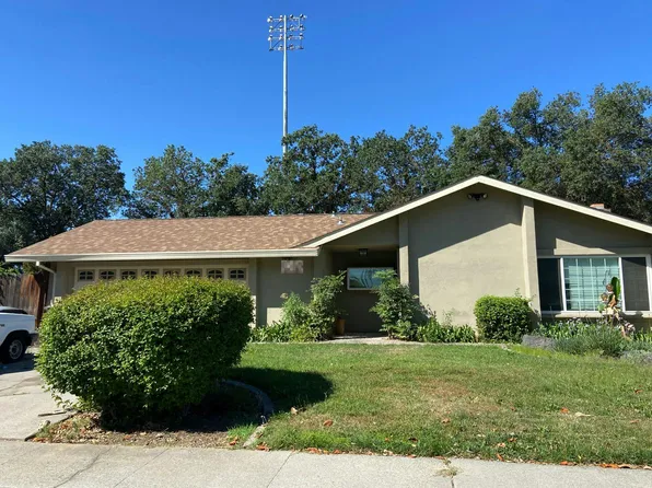 2216 Trails Ct, Rancho Cordova, CA 95670