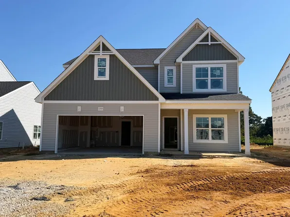 159 Red Lobelia Ln, Raeford, NC 28376