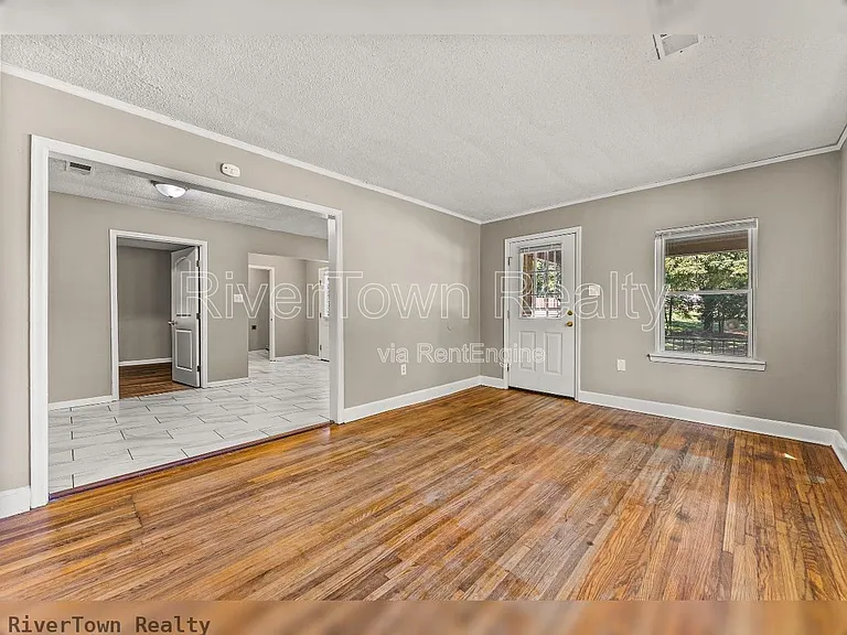 1678 Alta Vista Ave — Photo 10