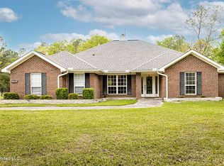 20201 N Hills Ln, Vancleave, MS 39565