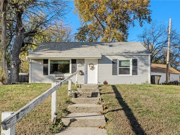 4802 Vista St, Kansas City, KS 66106