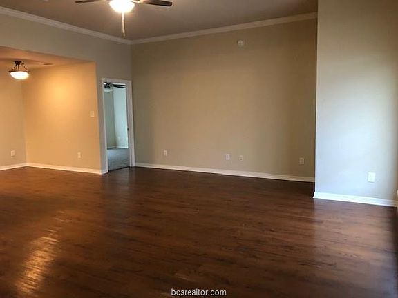 4th image of 812 Avenue B