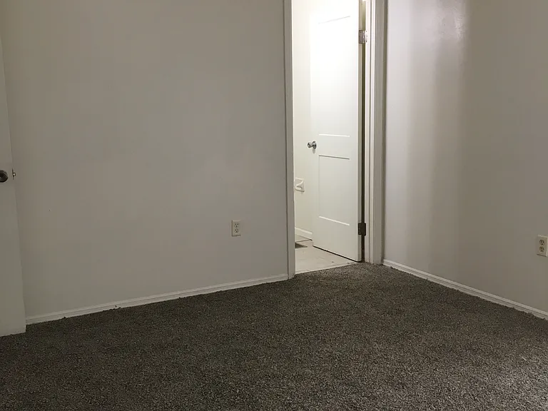 3569 Golden Meadows Ct — Photo 9