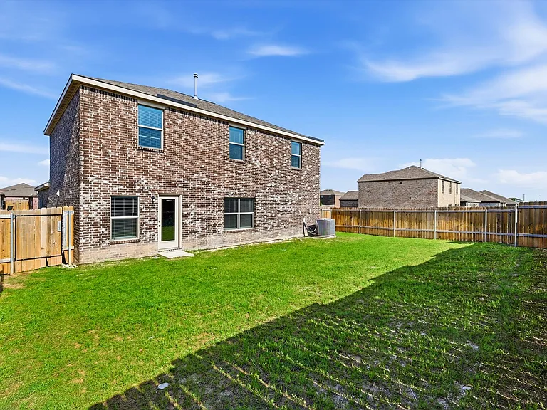 2105 Yarbrough Dr — Photo 42