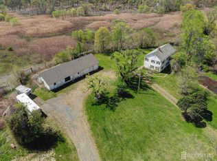 12 Brick Yard Rd, Cranbury, NJ 08512