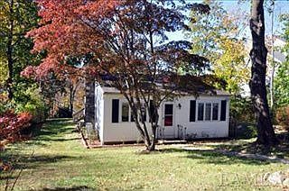 1st image of 9 N Parkway Dr