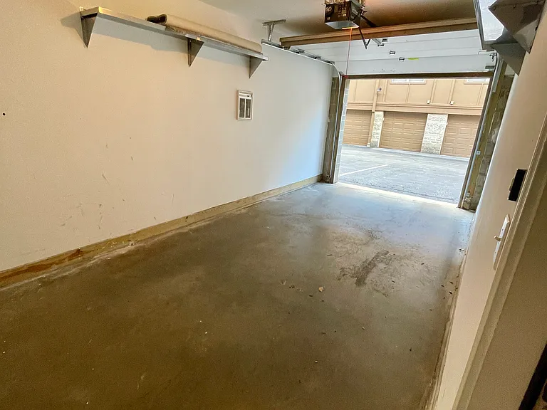 220 N Cleveland St #C — Photo 19