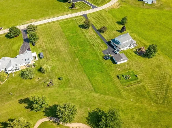 23-9 Lake Carroll Blvd, Lanark, IL 61046