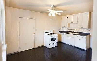 3rd image of 2601 Puccini Ave