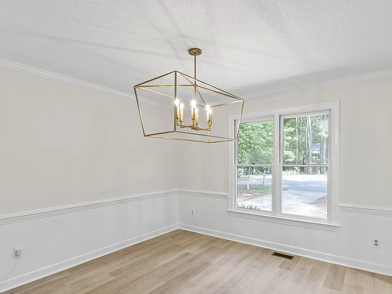 623 Elmwood Ct — Photo 23
