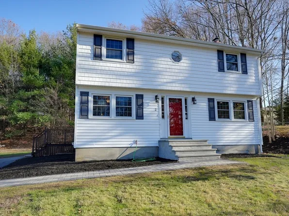 2 Cathy Rd, Burlington, MA 01803
