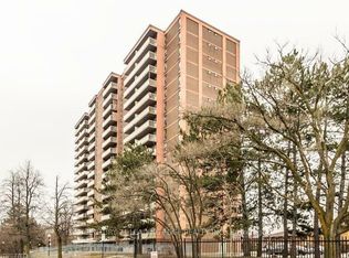 235 Grandravine Dr #201, Toronto, ON M3N 1J2