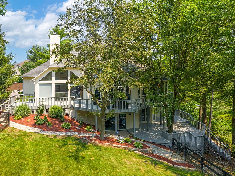 1st image of 3693 Woodstone Dr