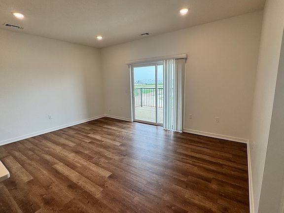 3rd image of 10817 S 197th St #204