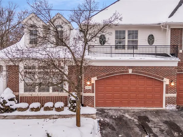 4392 Gateway Cir, West Bloomfield, MI 48322