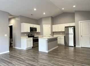 1438 N Azena St, Andover, KS 67002