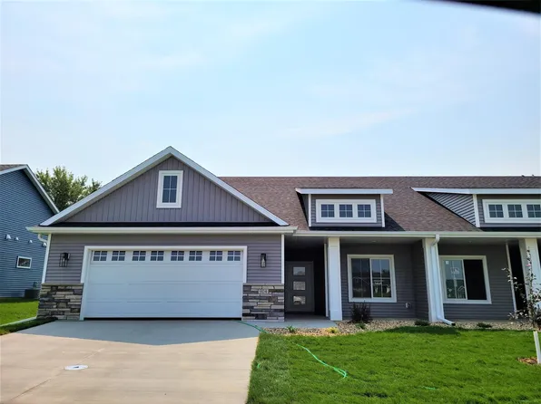904 11th Pl NW, Kasson, MN 55944