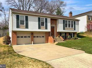 7104 Rolling Forest Ave, Springfield, VA 22152