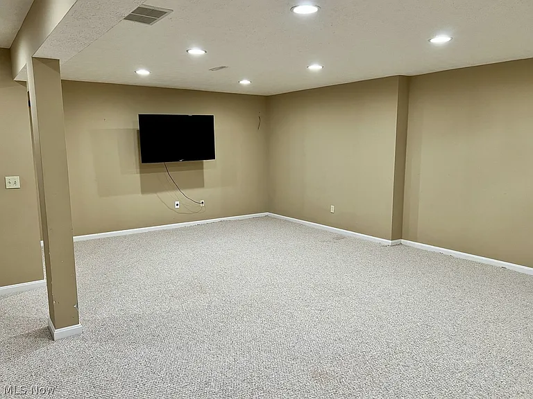 12341 Paddock Cir — Photo 28