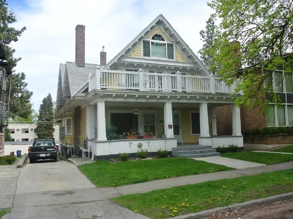 1424 West 10th Apartments