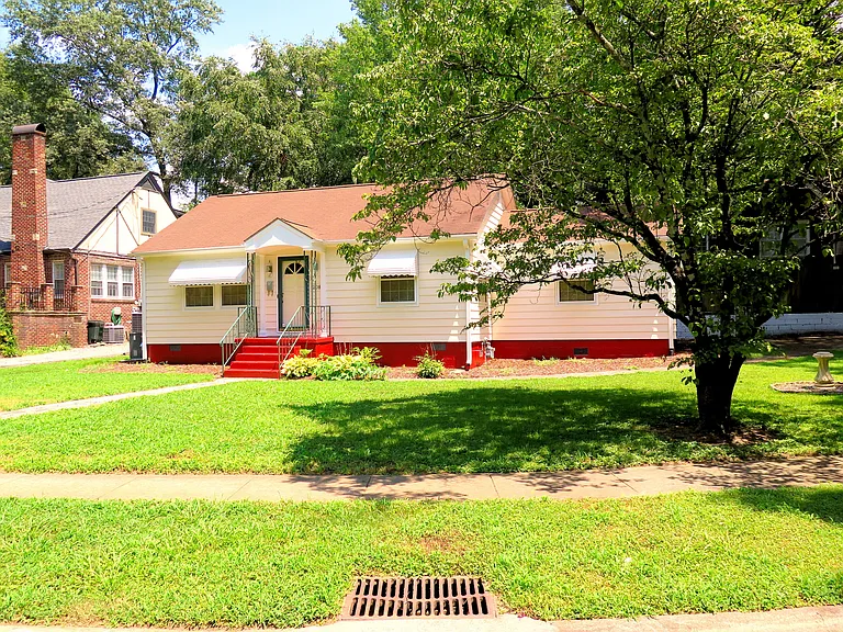 1208 Courtland Dr — Photo 24