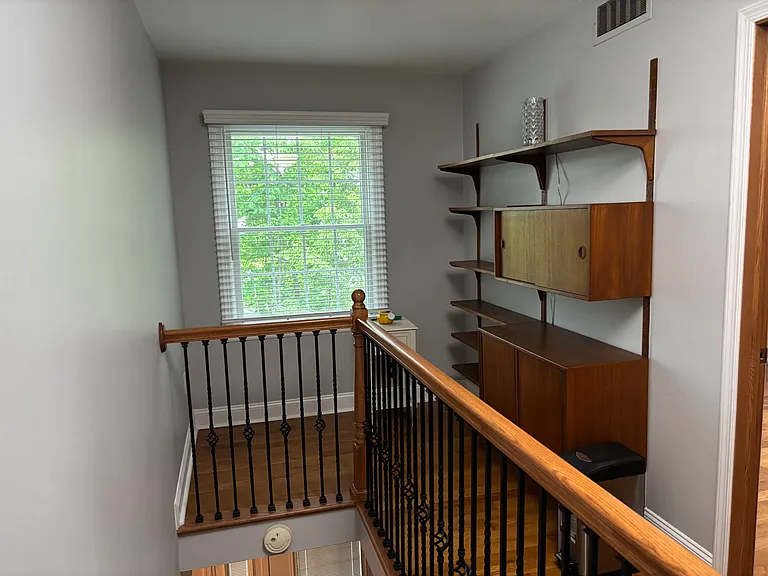 199 Haverford Dr — Photo 15