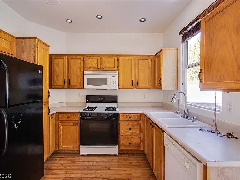 8836 Iron Hitch Ave — Photo 7