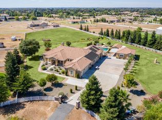 9400 Barrel Racer Ct, Wilton, CA 95693