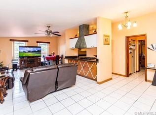 201 E 62nd St, Hialeah, FL 33013