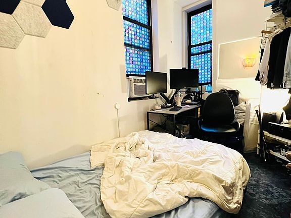 4th image of 139 Eldridge St APT 9